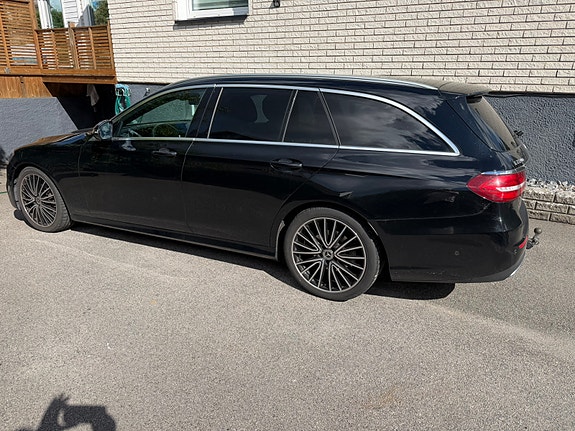 Mercedes-Benz E220 d 18 of 19