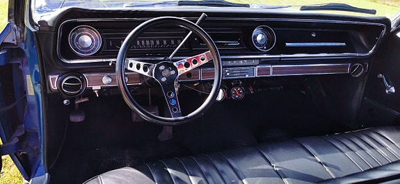 Chevrolet Impala 11 of 17