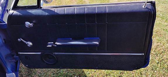 Chevrolet Impala 13 of 17