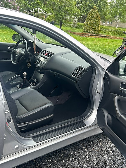 Honda Accord 6 of 8