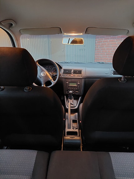 Volkswagen Golf IV 3 of 3
