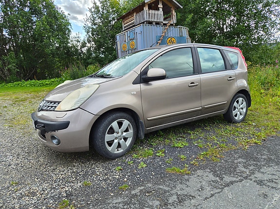Nissan Note 2 of 7