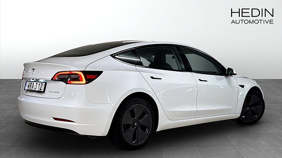 Tesla Model 3 2 of 13