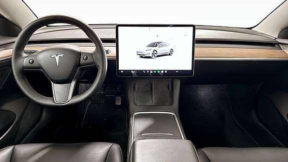 Tesla Model 3 4 of 13