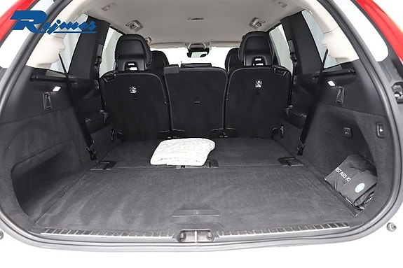 Volvo XC90 25 of 30
