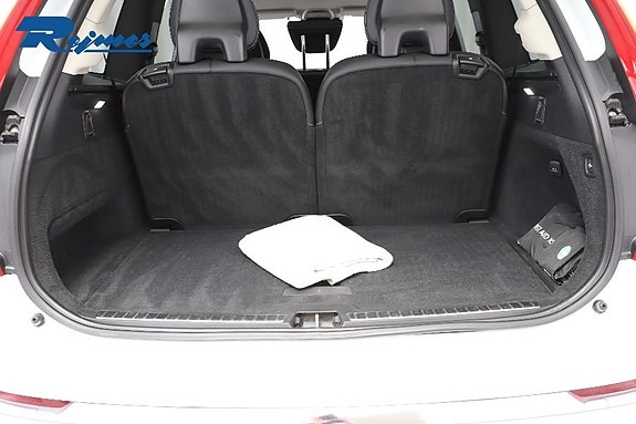 Volvo XC90 23 of 30