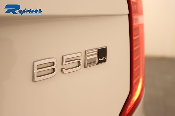 Volvo XC90 24 of 30