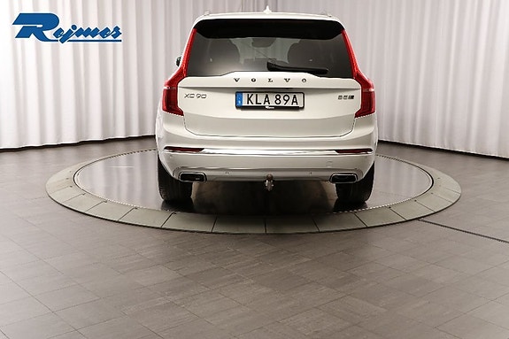Volvo XC90 22 of 30