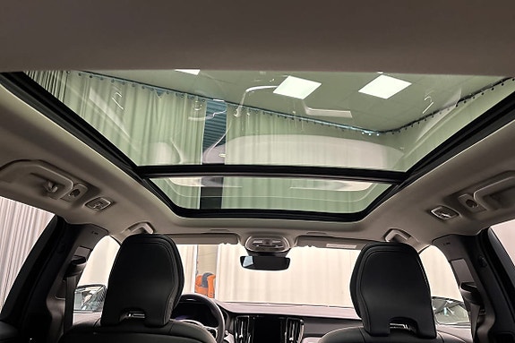 Volvo V60 25 of 27