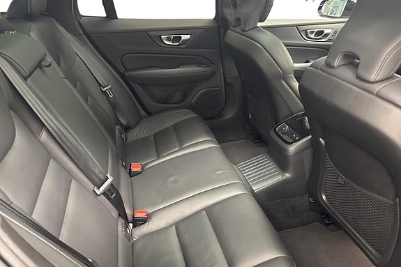 Volvo V60 11 of 27