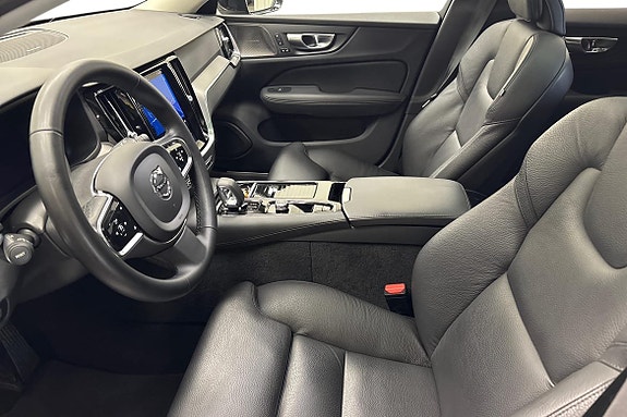 Volvo V60 8 of 27