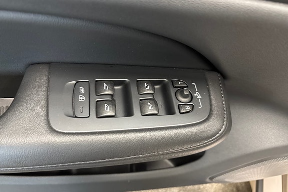 Volvo V60 26 of 27