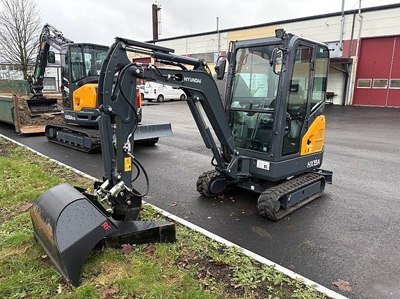 Hyundai HX 19 A 3 of 6