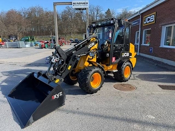 JCB 403
