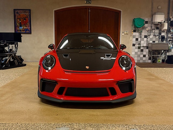 Porsche 911 2 of 29