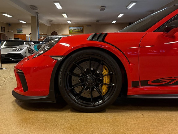 Porsche 911 8 of 29