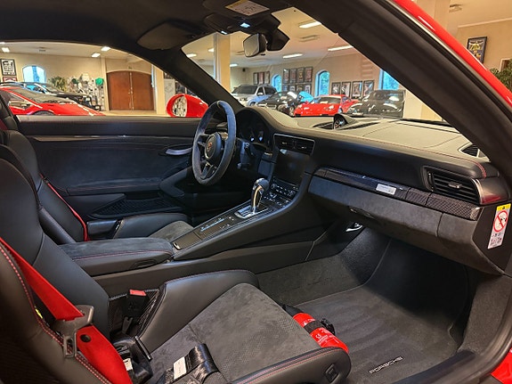 Porsche 911 14 of 29