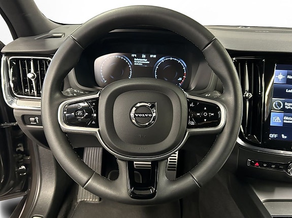 Volvo S60 7 of 14