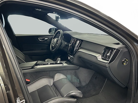 Volvo S60 9 of 14