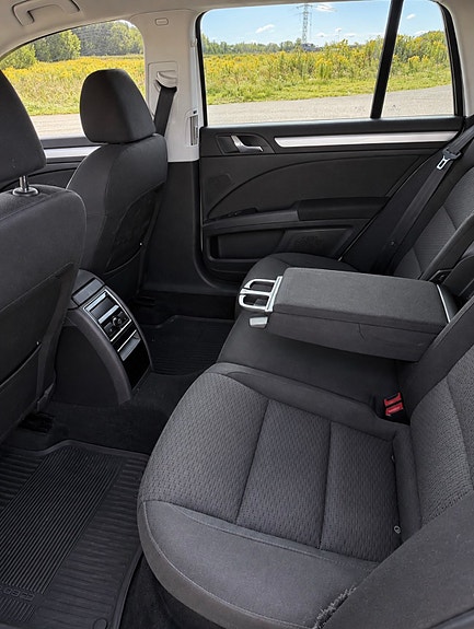 Skoda Superb 5 of 6