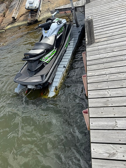 Kawasaki Ultra LX 160 års.modell 2014 med Trailer samt vattenskoter brygga 2 of 4
