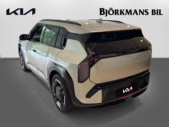 Kia EV3 6 of 18
