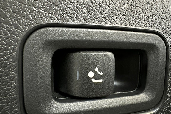 Mercedes-Benz CLA200 15 of 16