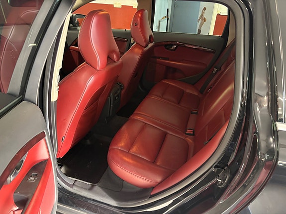 Volvo V70 6 of 7
