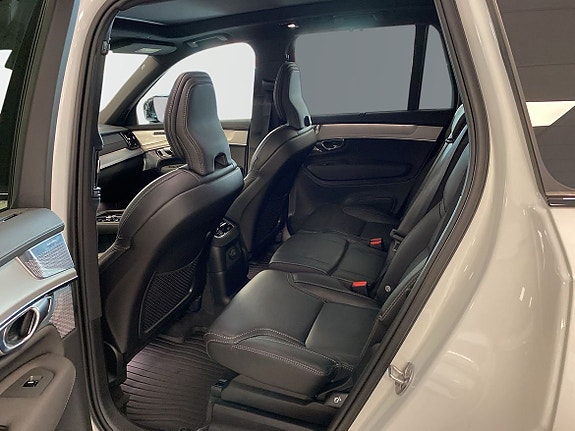 Volvo XC90 7 of 20