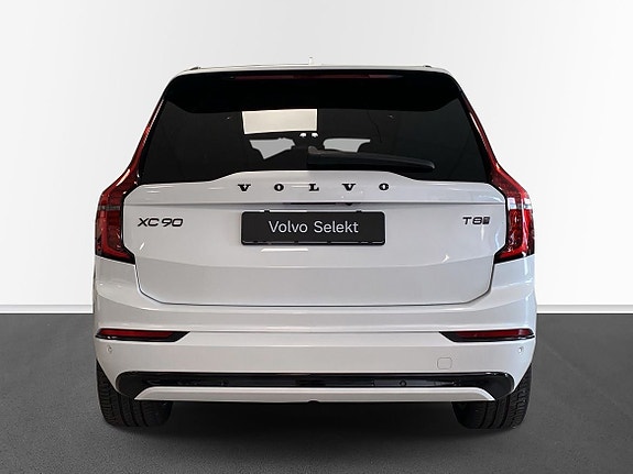 Volvo XC90 8 of 20