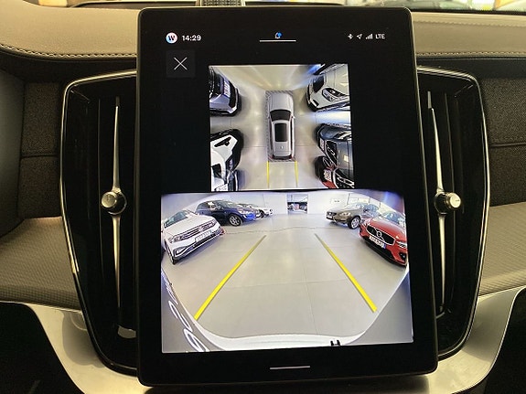 Volvo XC90 18 of 20