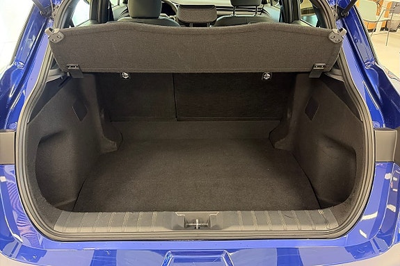 Lexus LBX 10 of 10