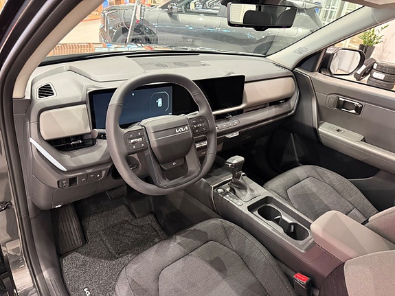Kia Seltos 7 of 12