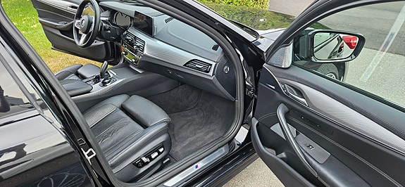 BMW 540i 10 of 17