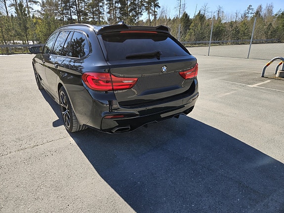 BMW 540i 2 of 17