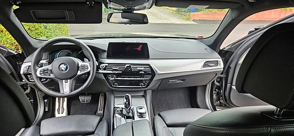BMW 540i 5 of 17