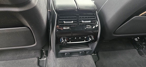 BMW 540i 13 of 17