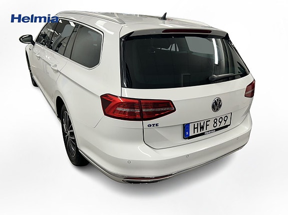 Volkswagen Passat 6 of 9