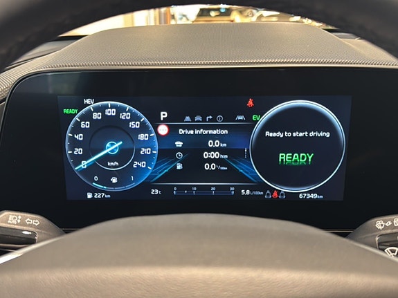 Kia Niro 10 of 16