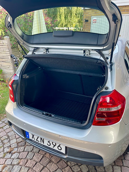 BMW 118d 10 of 12