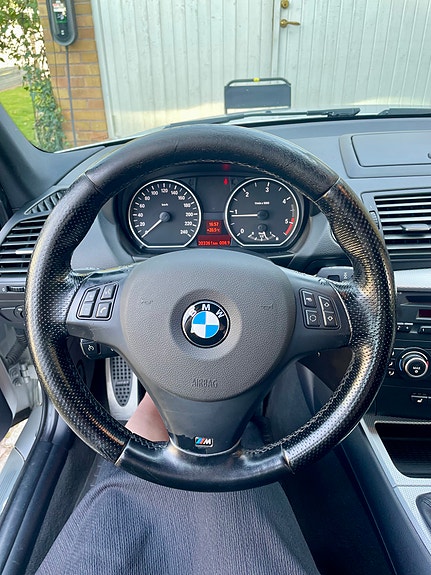 BMW 118d 5 of 12