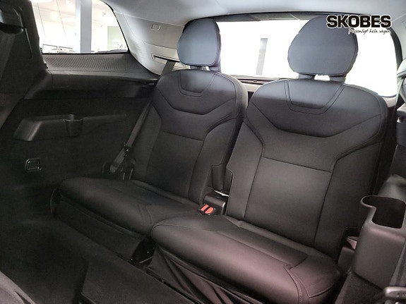 Volvo EX90 20 of 22