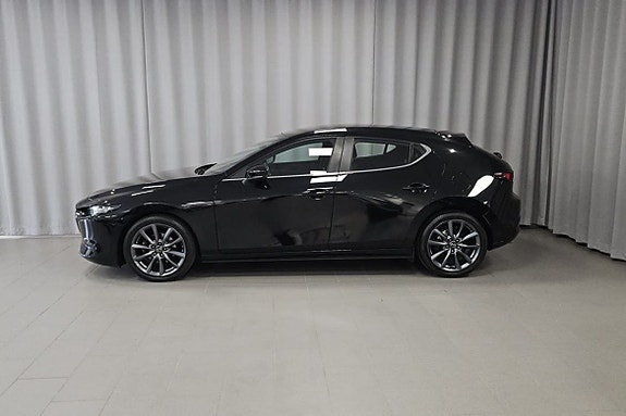 Mazda 3 2 of 12
