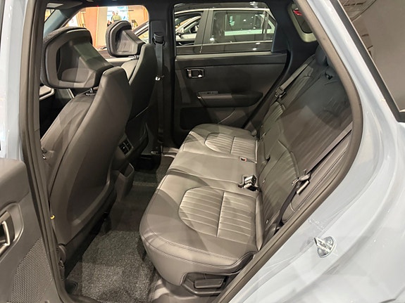Kia Seltos 12 of 15