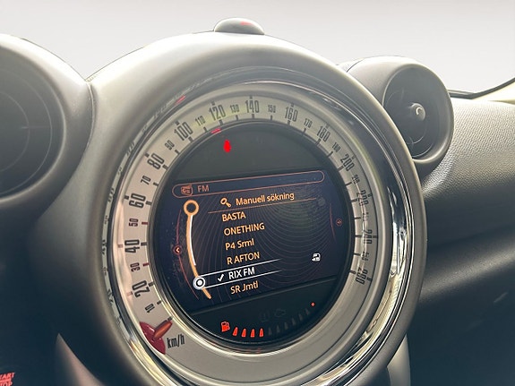 MINI Countryman C 23 of 26