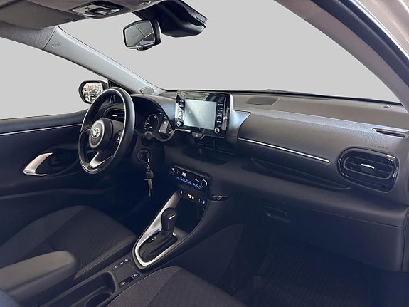 Toyota Yaris 10 of 19