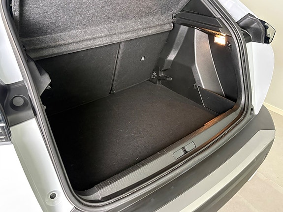 Peugeot 2008 7 of 22