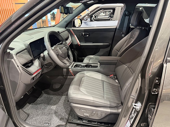 Kia Seltos 6 of 16