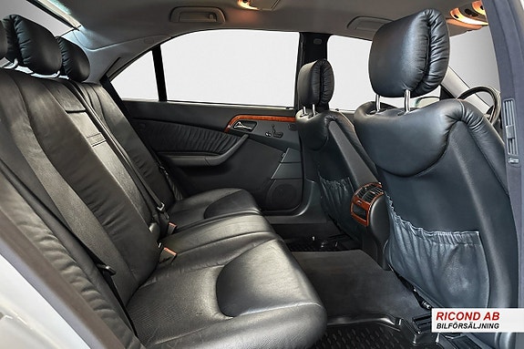 Mercedes-Benz S320 16 of 20