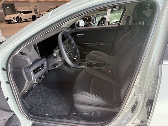 Kia K4 5 of 10